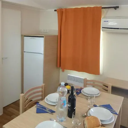 Cosy Mobile Home In Sorso With Garden *